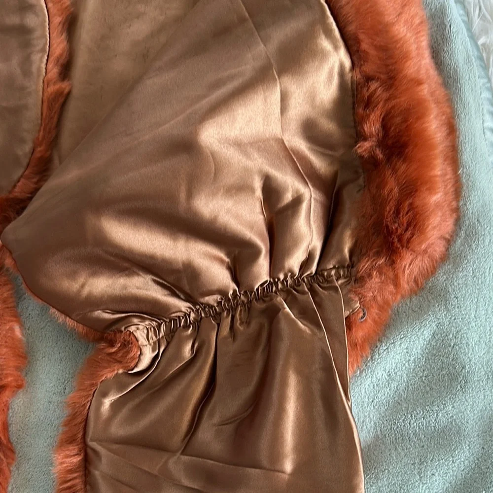 NWT La Fiorentina Burnt Orange Scarf Plush Wrap